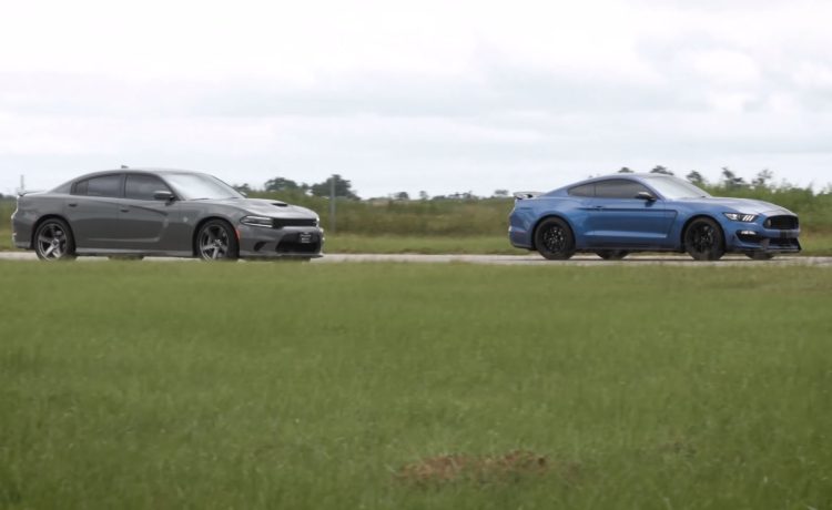 Henessy Supercharged Shelby GT350 Drag vs Dodge Charger SRT Hellcat