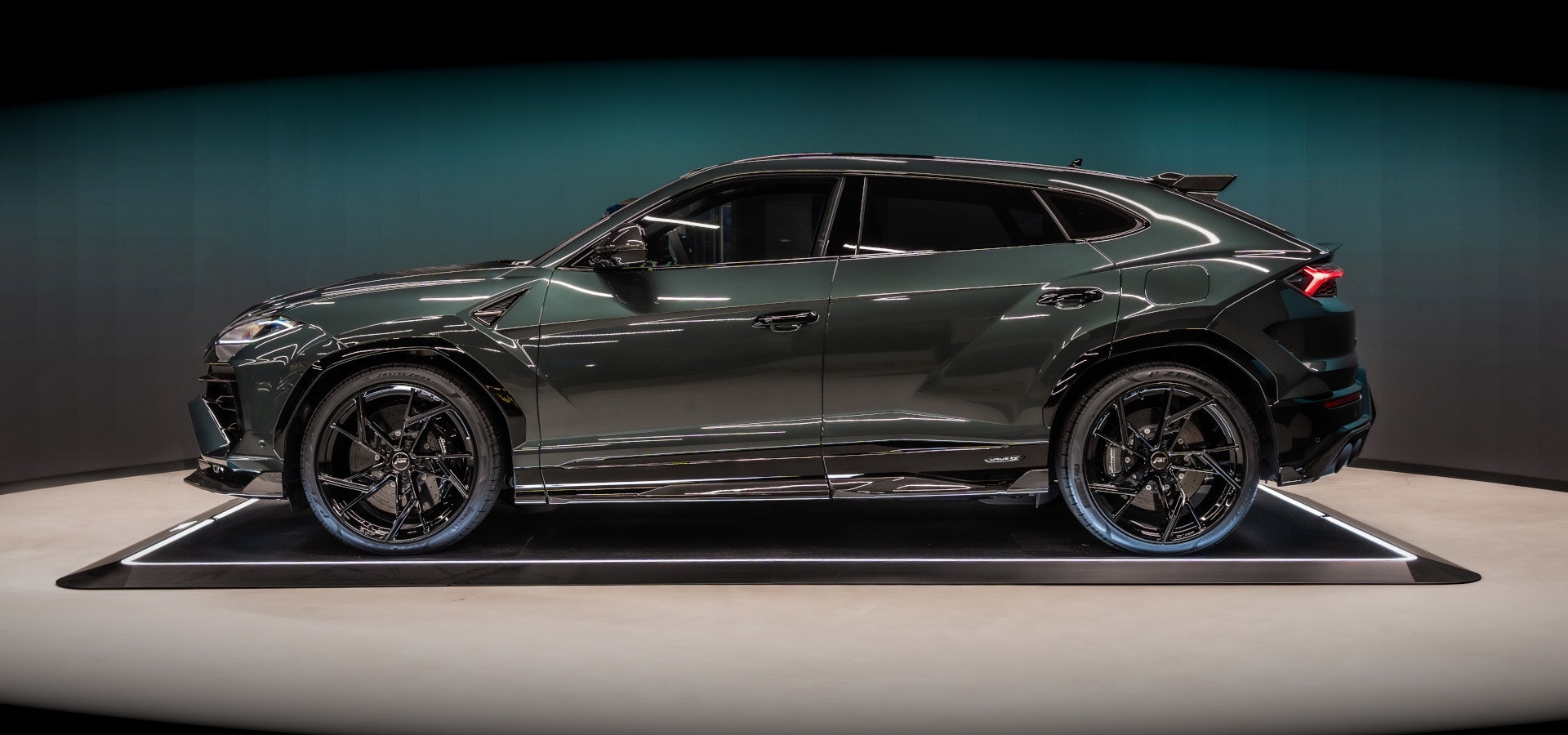 Lamborghini Urus SE by ABT Sportsline (3)
