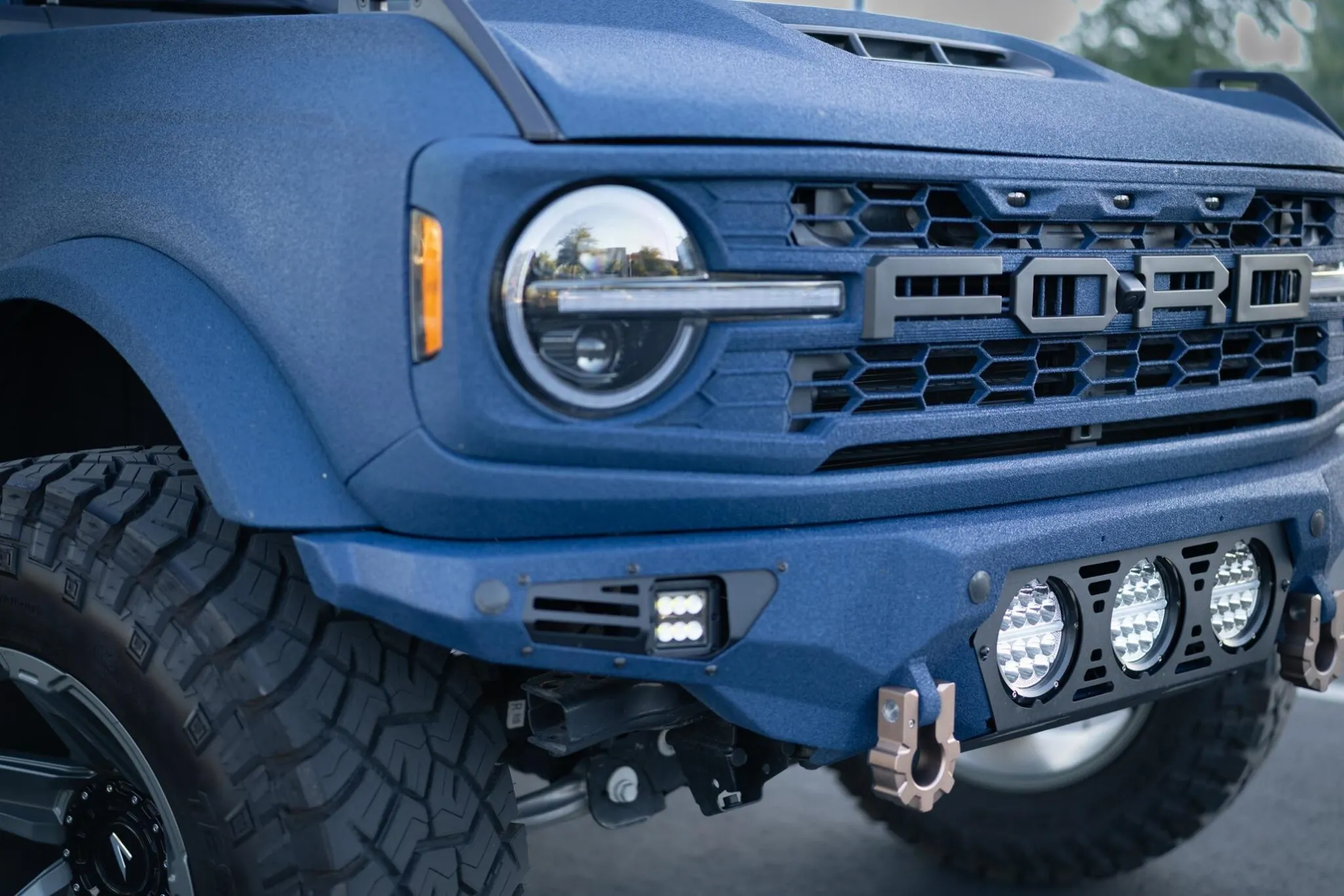Ford Bronco Big Bend Matte Blue 10 2048x1366