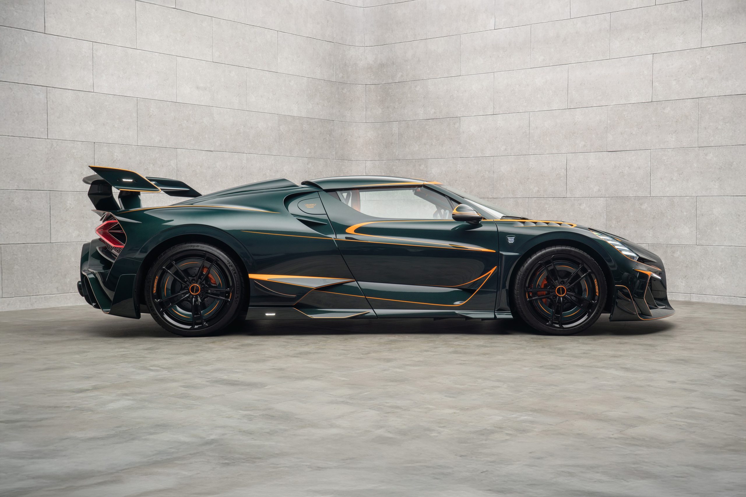 Bugatti Mistral by Mansory (11)